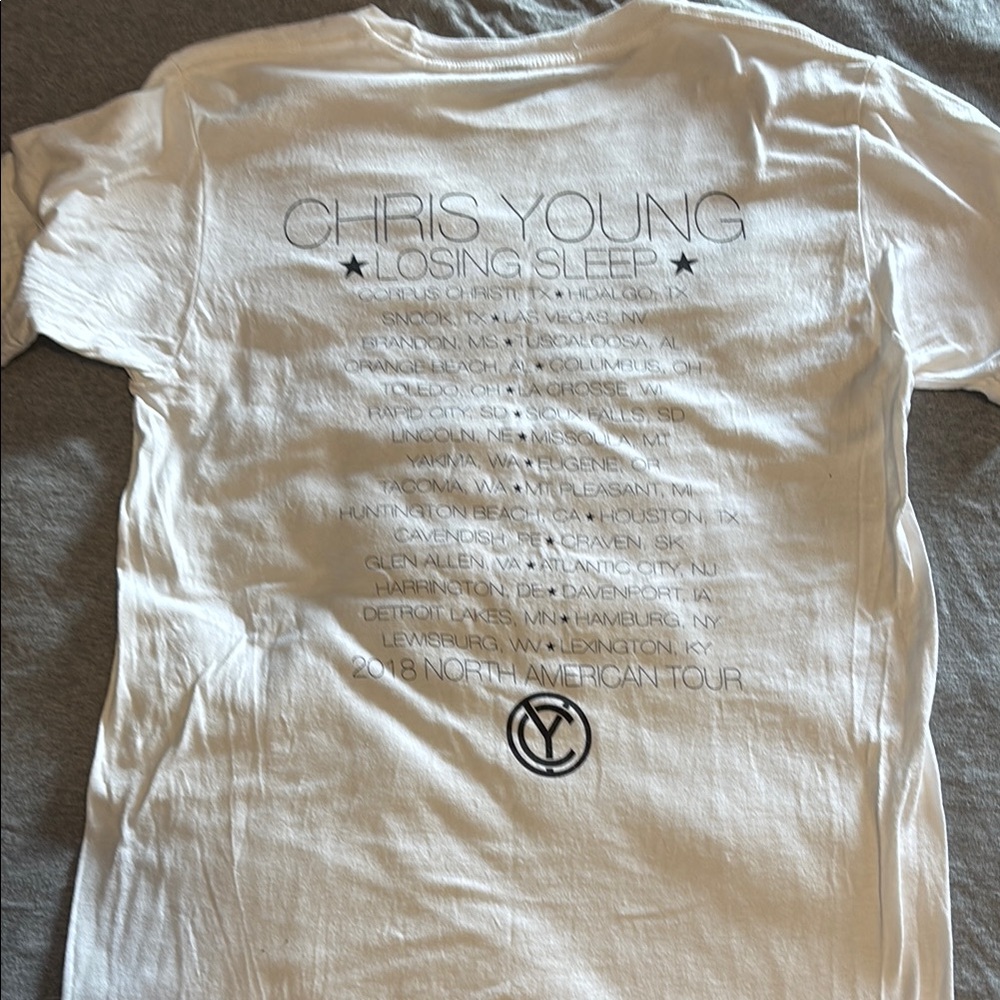 Chris Young 2018 Losing Sleep Concert Tee - Picture 2 of 2